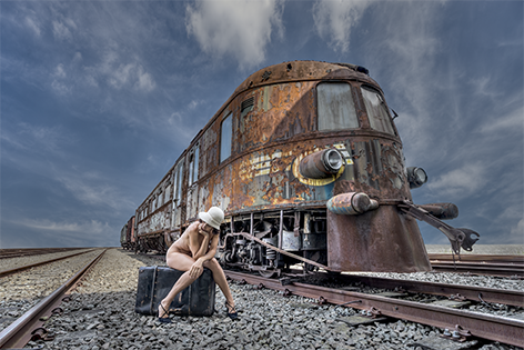 Eigendom Gepensioneerde bedenken Aluminium schilderij "Crooymans - Stranded on the Orient Express" van  Mondiart te koop @ Betaalbarekunst.nl. Schitterende foto geprint op dibond.  Dit goedkope kunstwerk is leverbaar in glans of mat en inclusief  ophangsysteem.