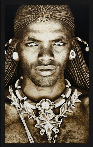 Portrait Gobelin Samburu Warrior Kenya van Mondiart